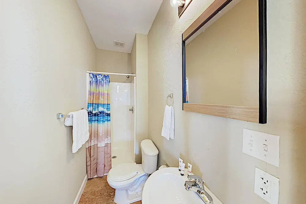 New Listing! Points Of View , Steps To Beach 6 Bedroom Home