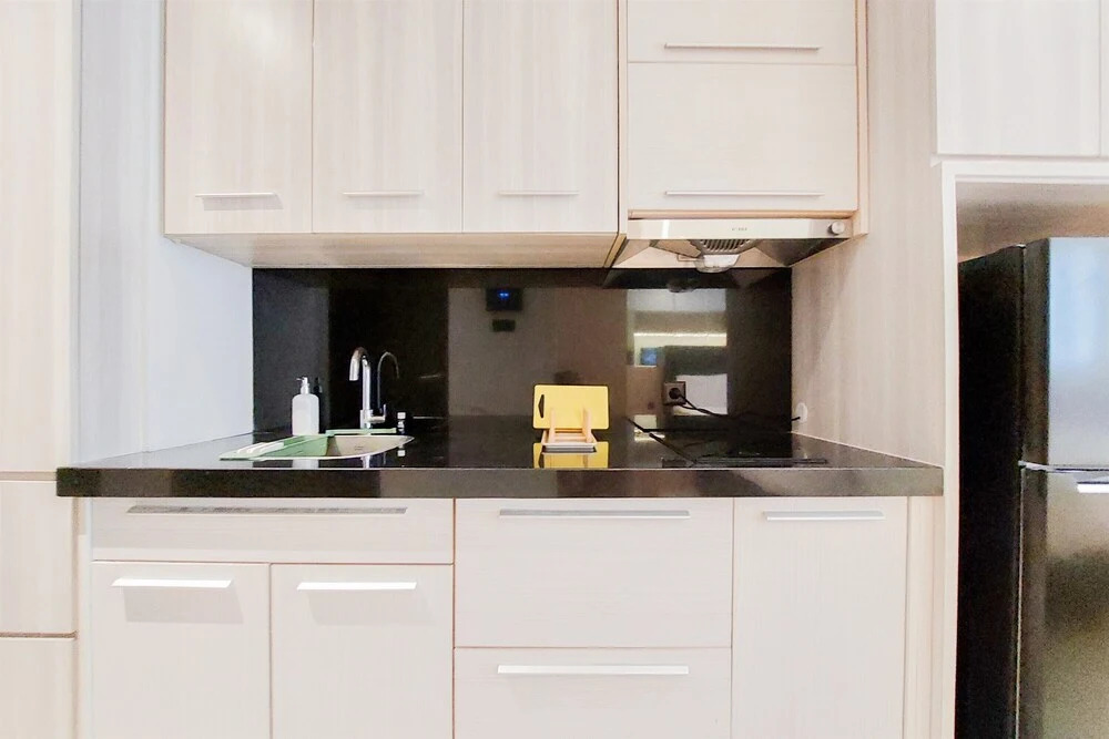 Fancy And Nice Studio Apartment Carstensz Residence