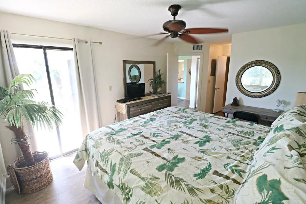 Ocean Village Club A32