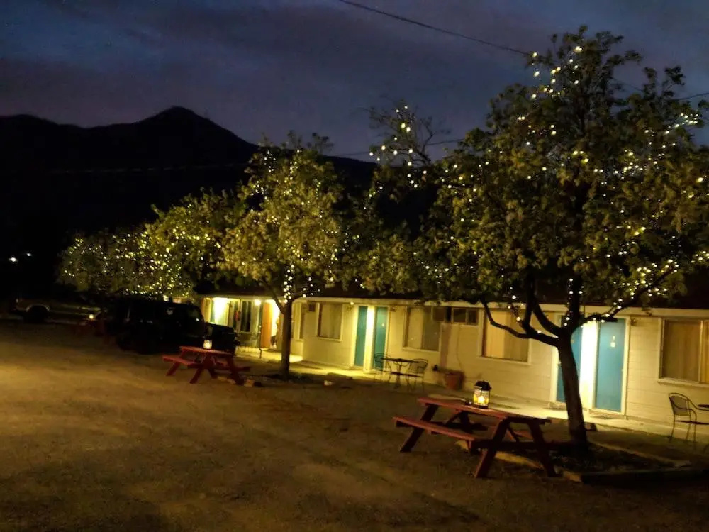 Lakeview Motel