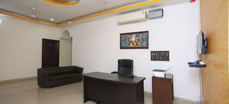Homeystay Comfort By OYO Rooms