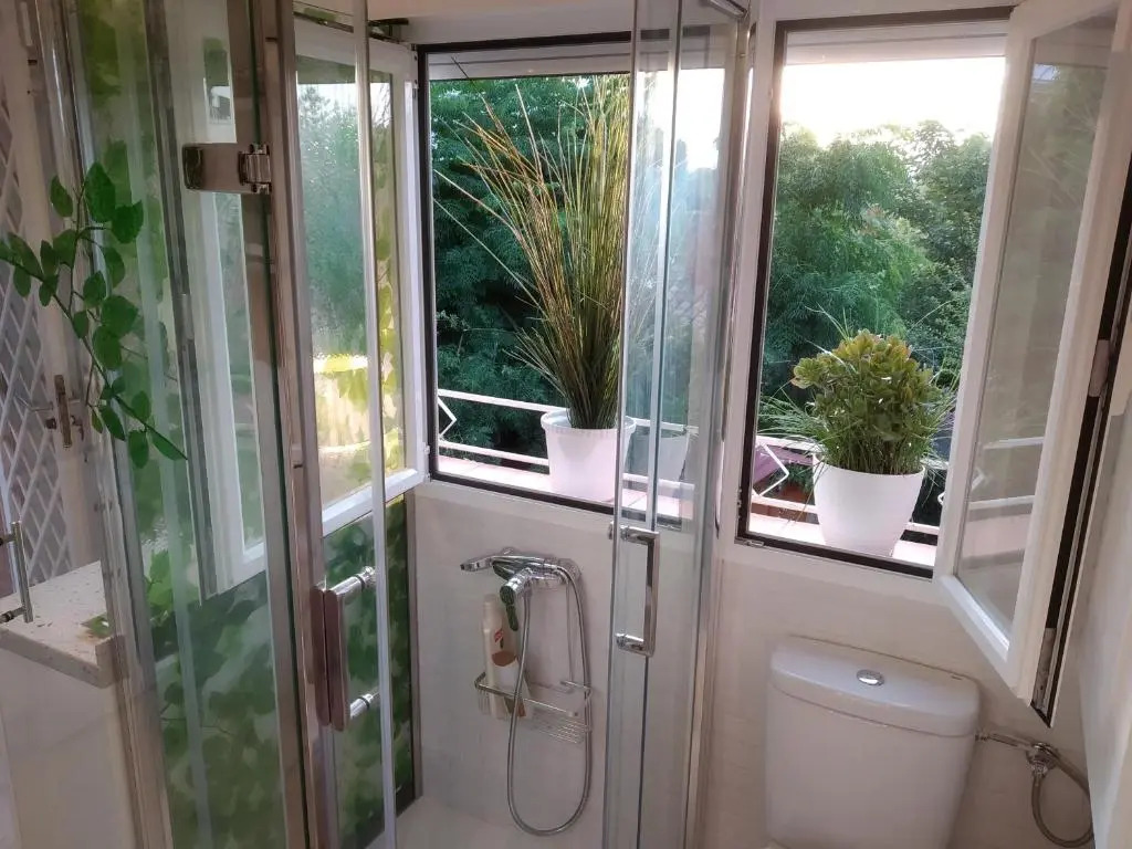 Apartamento con terraza y vistas al mar