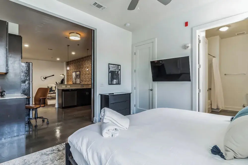 1 BDR Loft Close to Vanderbilt Hospital