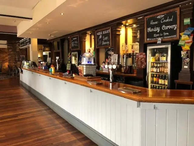 The Raven Hotel