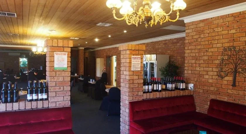 Cobar Town & Country Motor Inn
