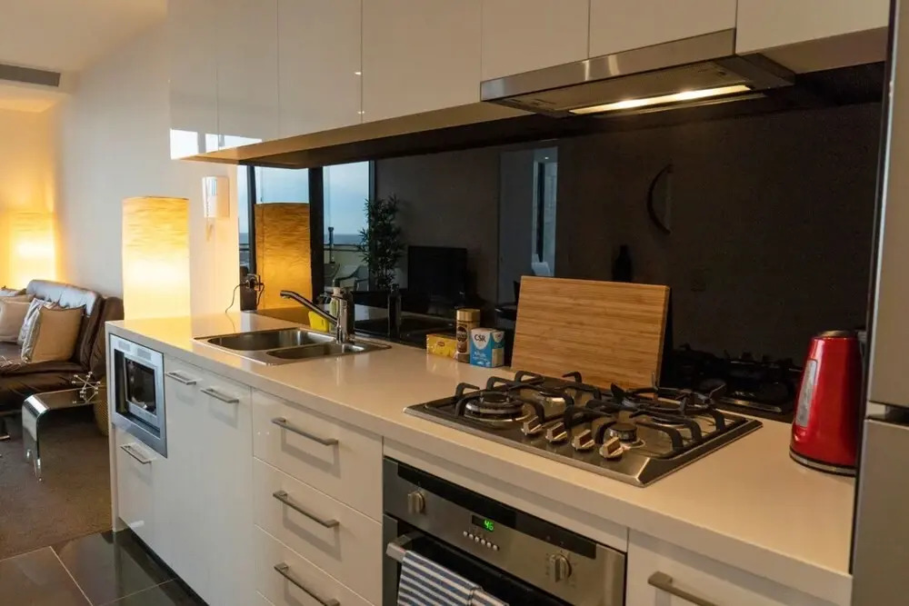 2 Bedroom Apartment with City Views