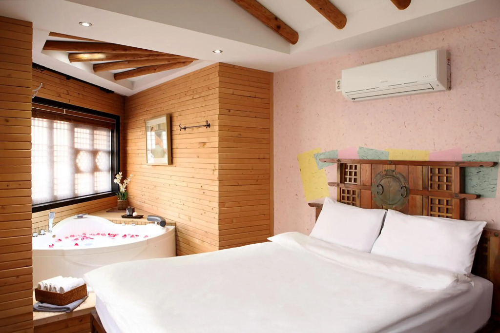 Jeonju Hanok Taejogung Hotel