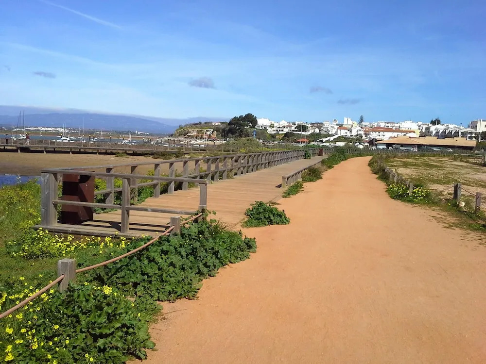 Apartment with 2 Bedrooms in Portimão, with Wonderful Sea View, Shared Pool, Enclosed Garden - 150 M From the Beach