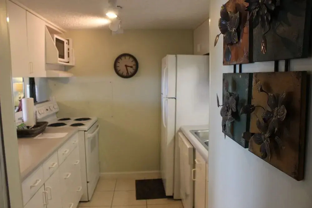 Gulf Shore Condo #214 - 1 Br condo by RedAwning