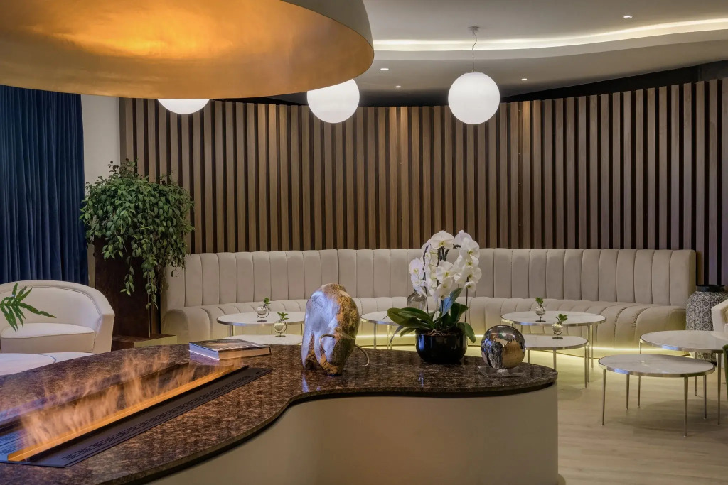 AC Hotel by Marriott Saint-Julien-en-Genevois