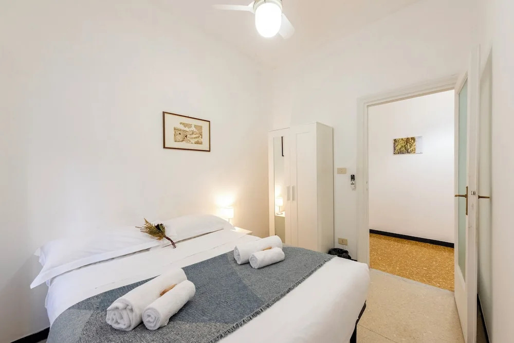 House Rondinella Genova City Center