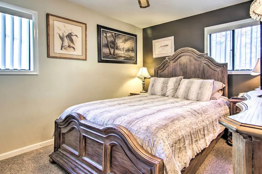 9 Mi to Ocean City Beaches: Retreat w/ Patio