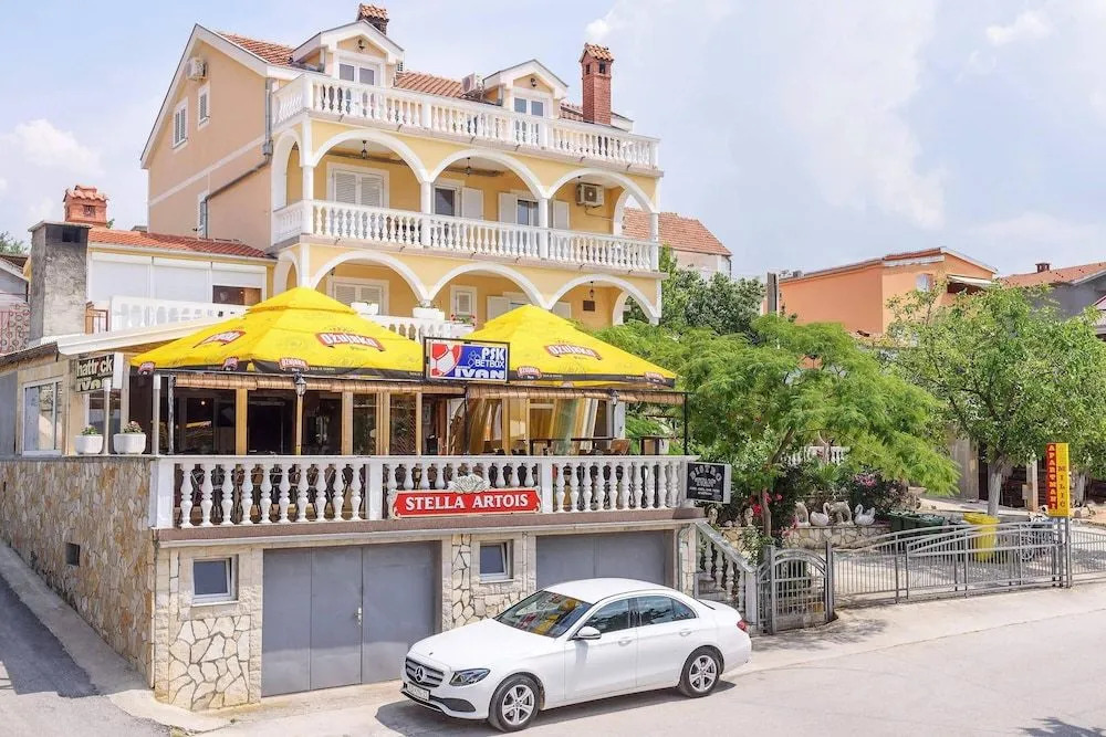Apartments Milic