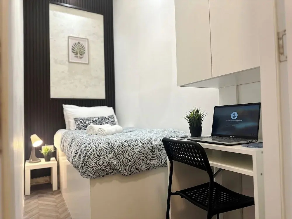 Rest Partition Room in Tecom Near Metro