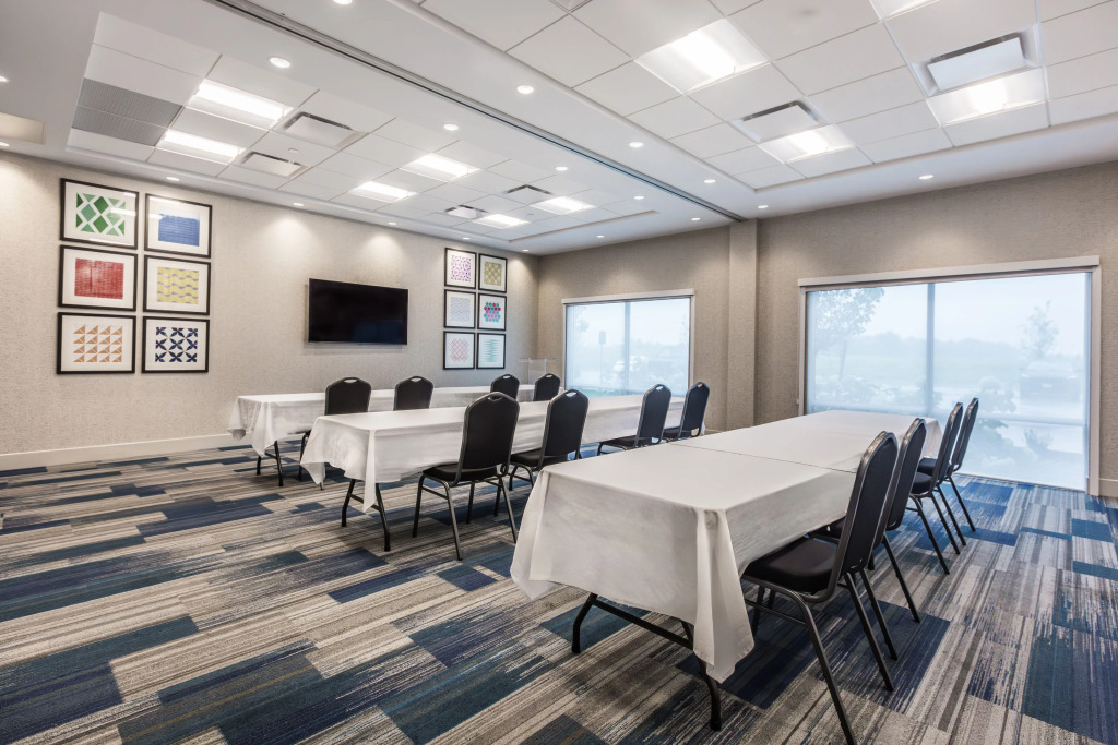 Holiday Inn Express & Suites - Welland