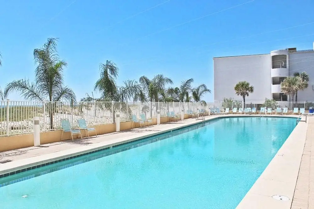 San Carlos 409 by Youngs Suncoast