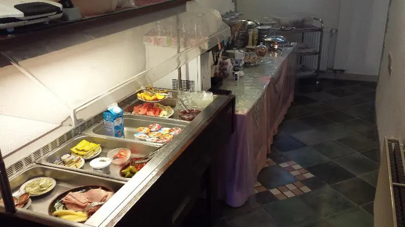 Mamas House 7min from Airport
