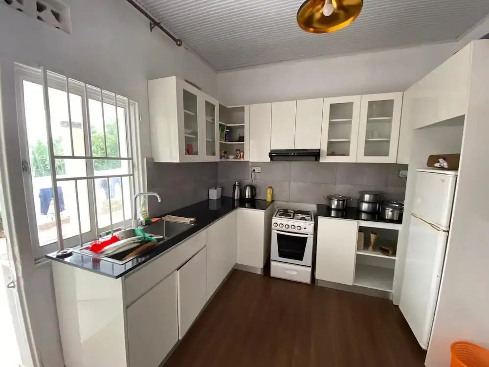 Captivating 4-bed House - Garden & Free Parking