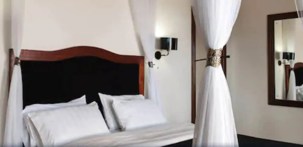 Mount Zion Hotel