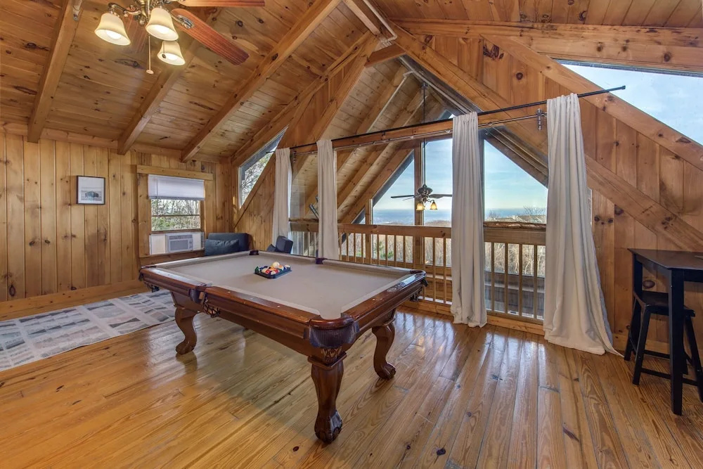 Little Cub Retreat Mtn View, Hot Tub, Indoor Pool