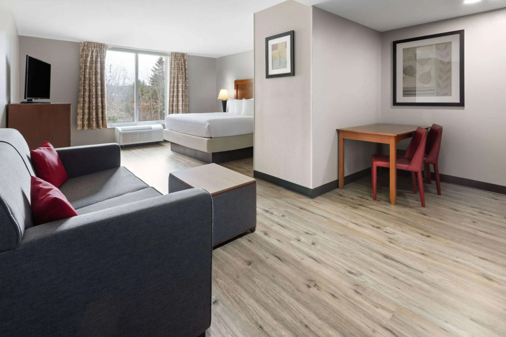 Hawthorn Extended Stay by Wyndham Ellsworth Bar Harbor