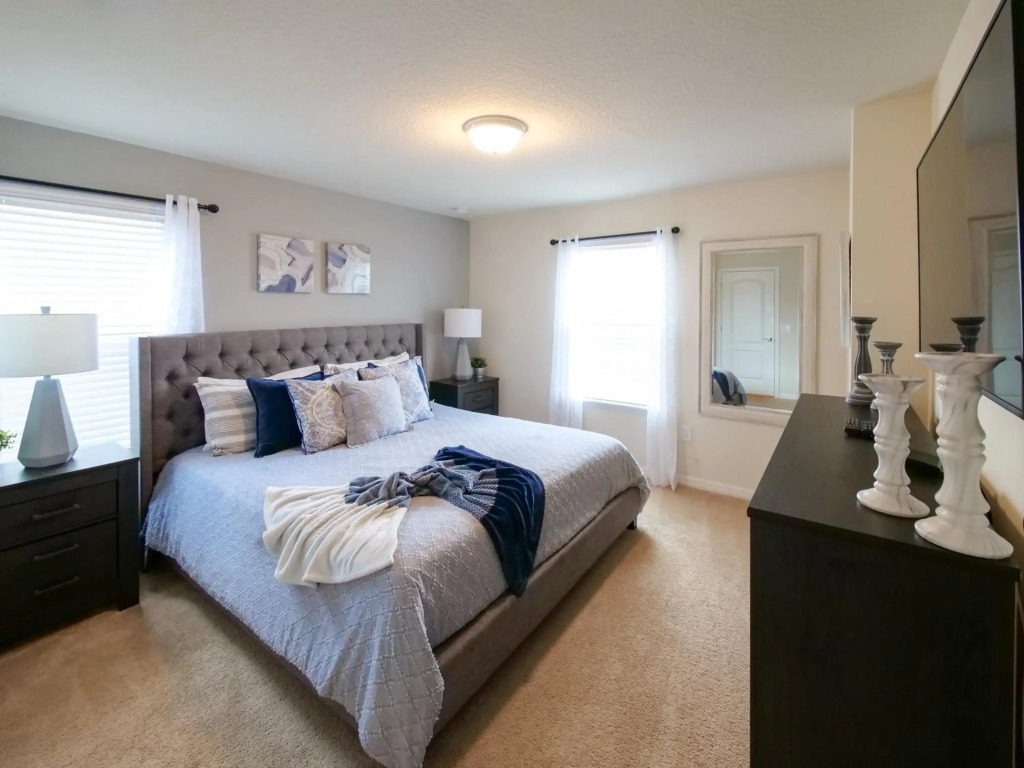 7Br 6Bath Pvt Home Pool BBQ 13min Disney 4788ft