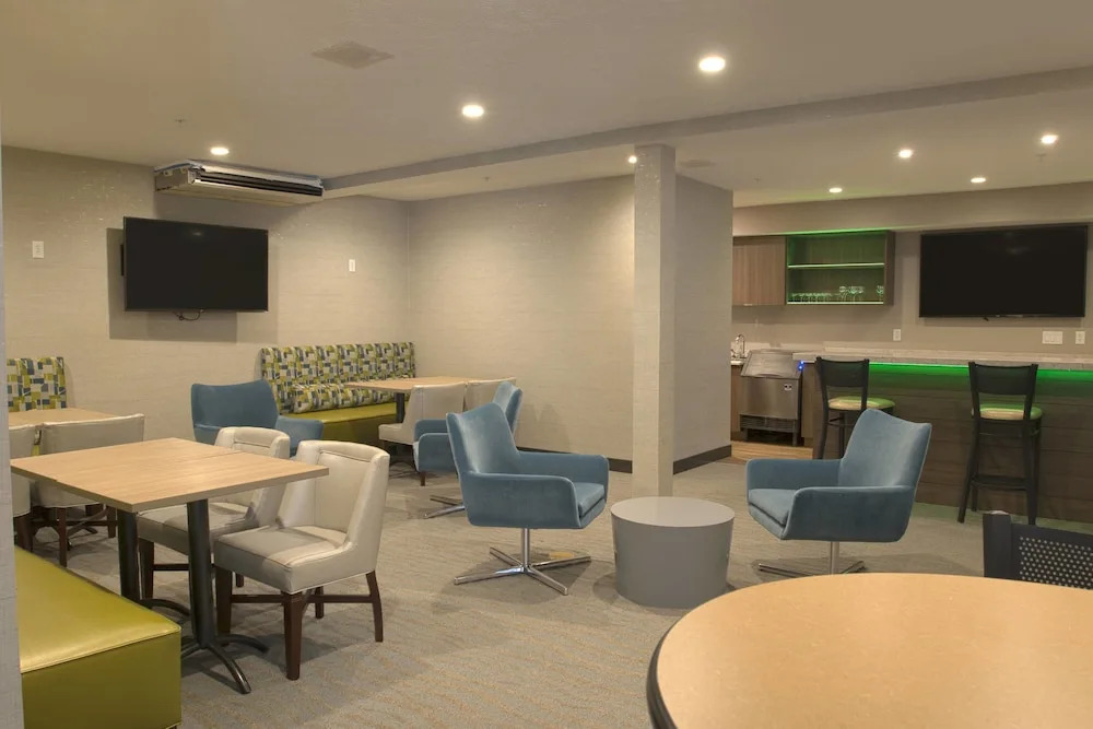 Quality Inn Valley Suites