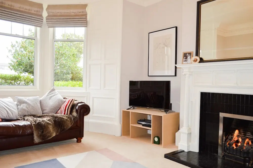 3 Bedroom Family Home With Garden