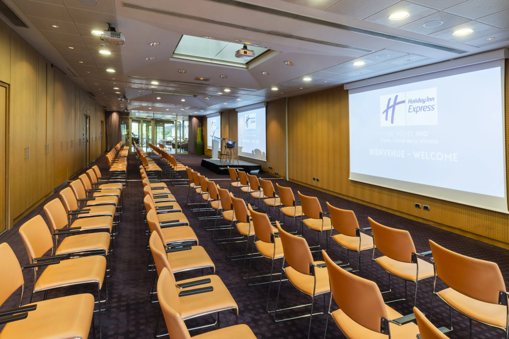 Holiday Inn Express Paris-Canal De La Villette by IHG