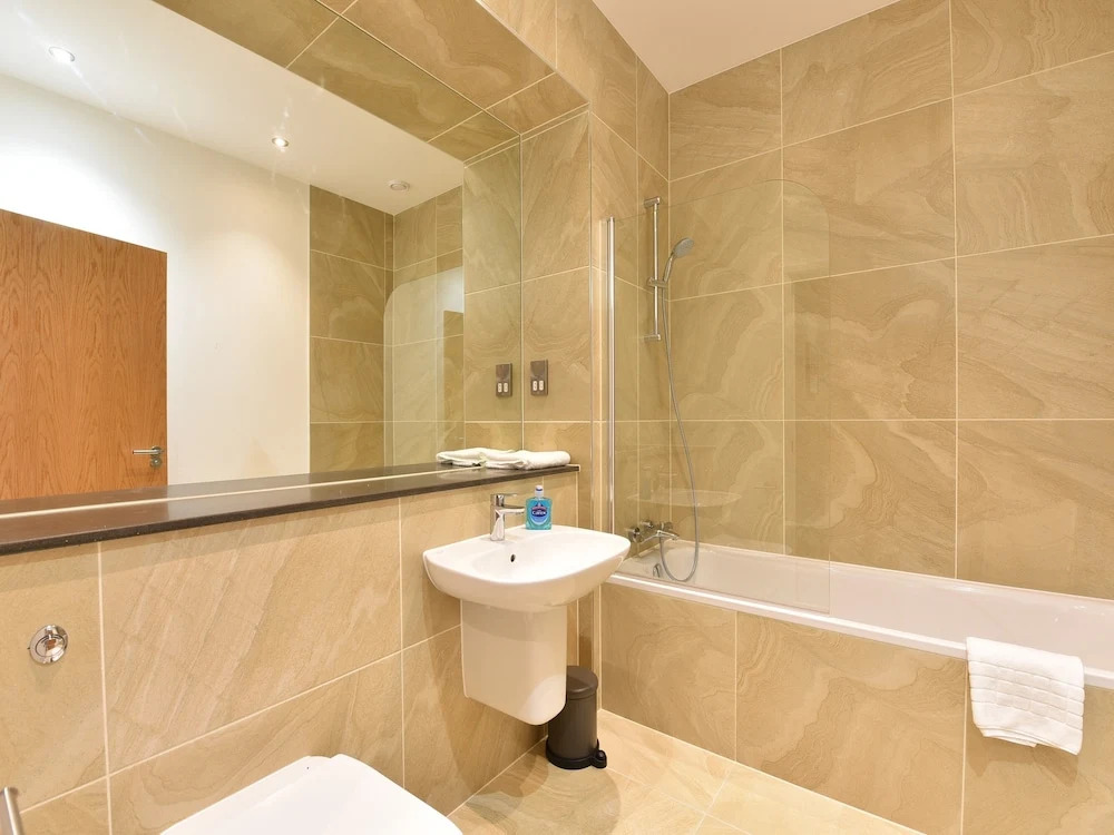 Emerald House Apartments East Croydon