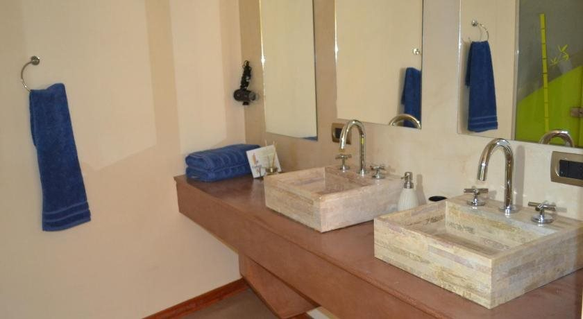 Cañas Suites Urbanas