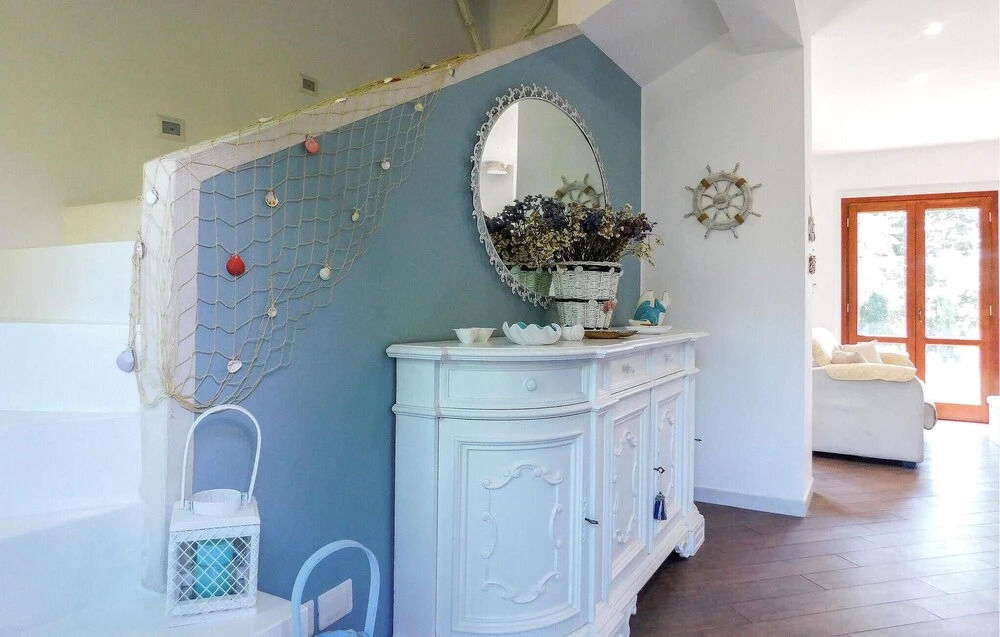 Amazing Home in Soverato With 3 Bedrooms and Wifi