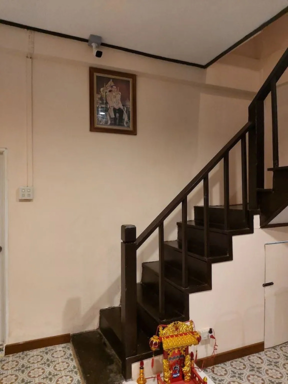 Real Bangkok Guesthouse Private 3BR Home 3 Min to BTS Ratchathewi