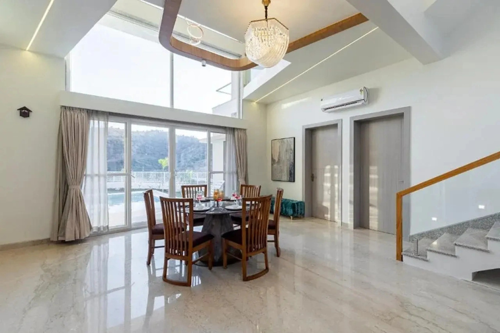 ELIVAAS Elite Sereno - Luxe 4 BHK Villa With Pvt Pool & Garden