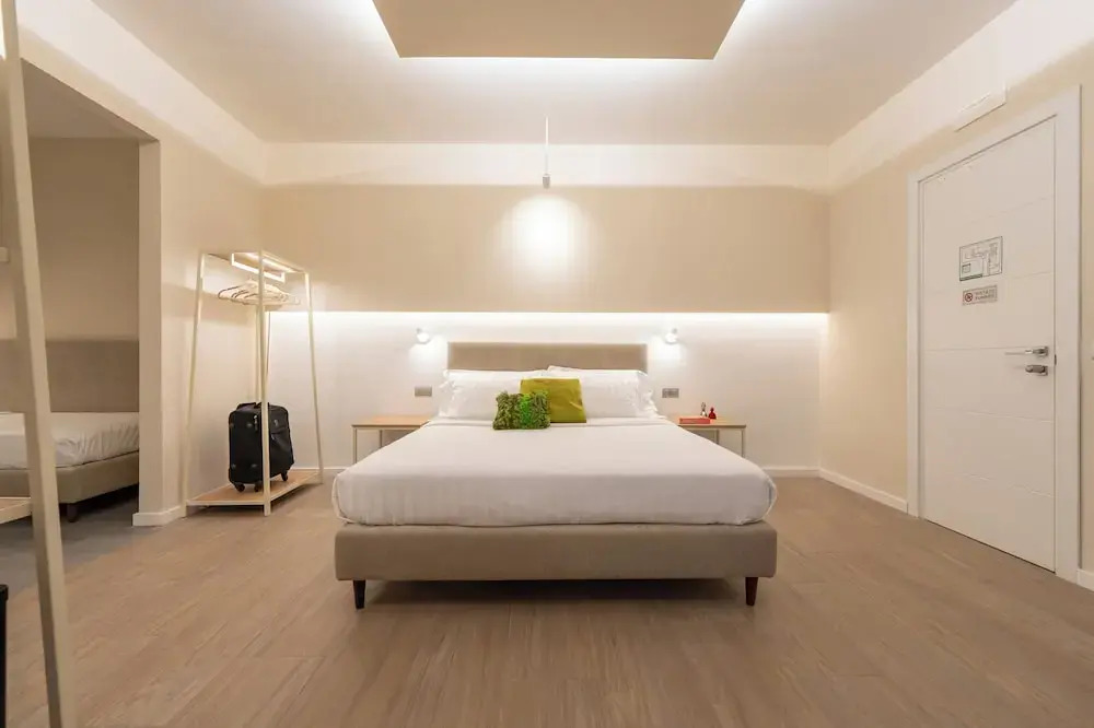 Six Luxury Rooms Pozzuoli