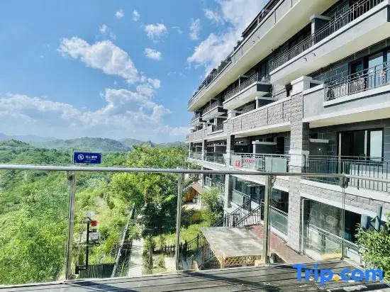 Residence with mountain villa (Beijing Gubei store)