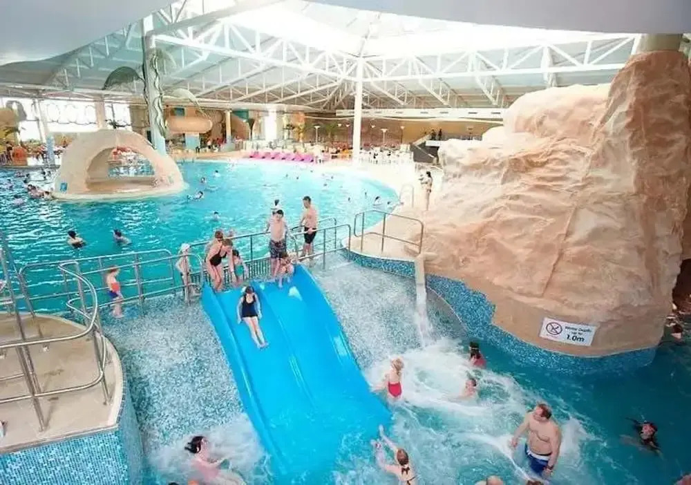 Butlin's Resort, Sleeps 6 w Parking & Pet-friendly