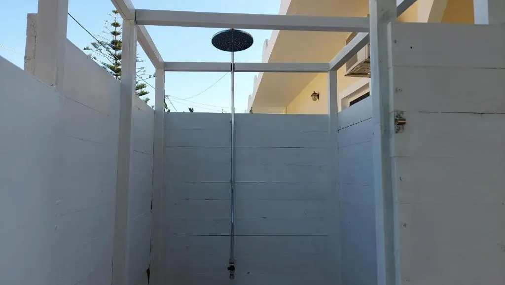 Airport Friendly House 2