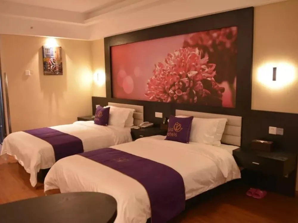 Luoyang Feronia Hotel