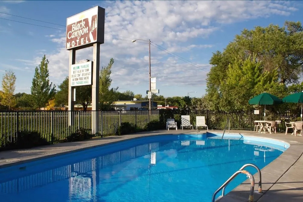 Econo Lodge Inn & Suites Montrose - Black Canyon Area