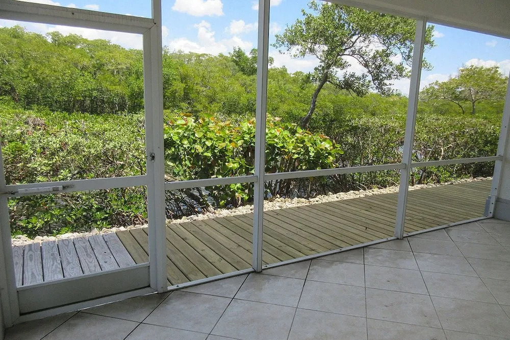 Ostego Bay II 191 1 by RedAwning