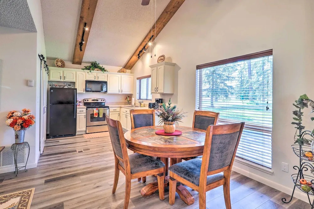 Cozy Pagosa Springs Townhome w/ Patio!