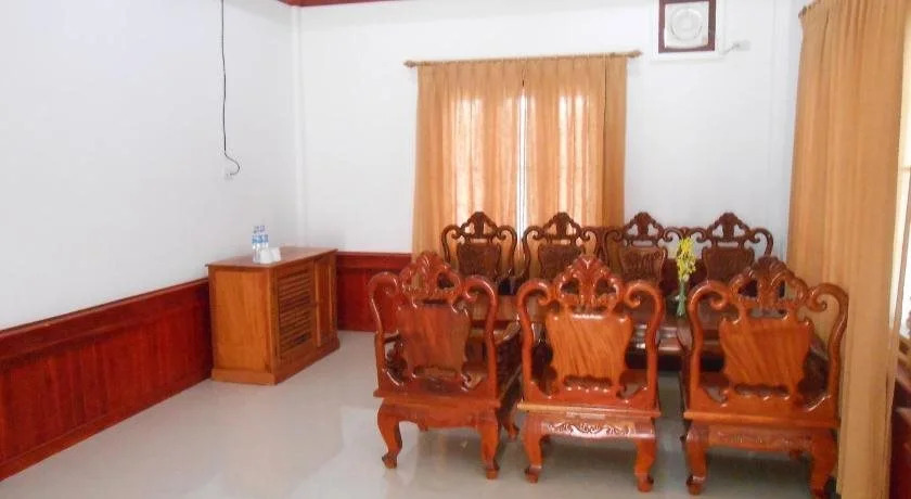 Outhoumphone Hotel
