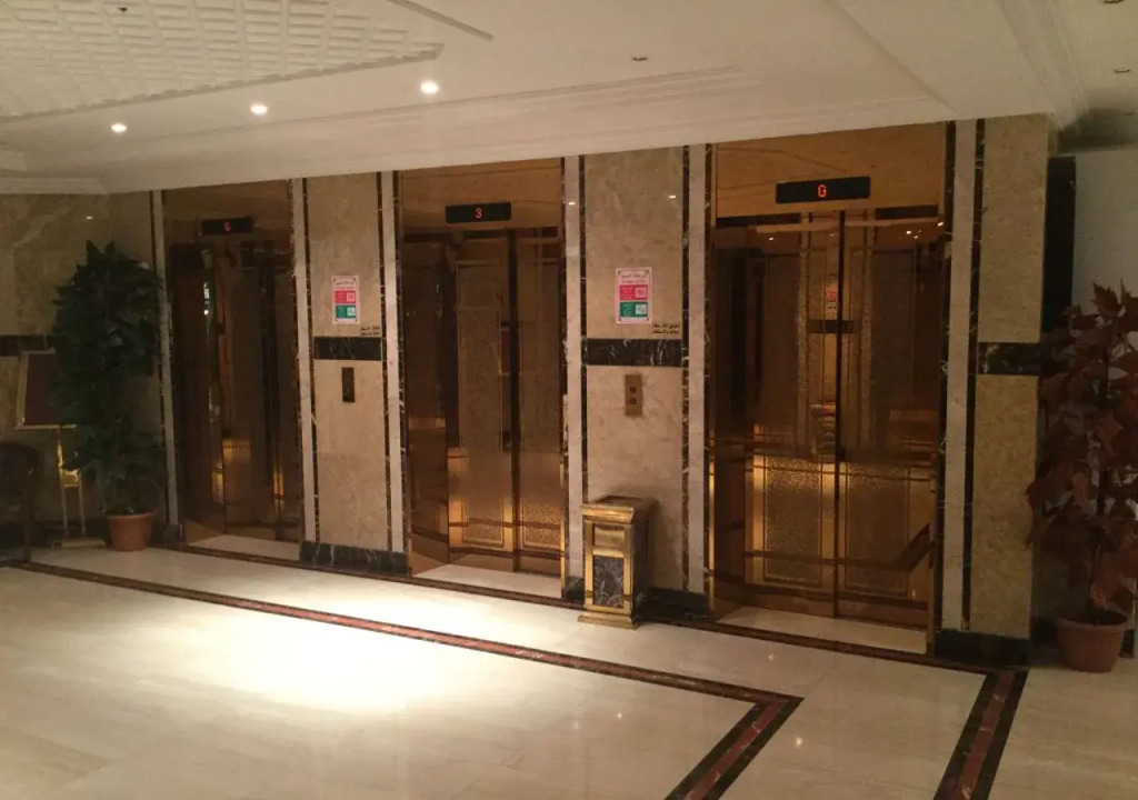 Patel Hotel