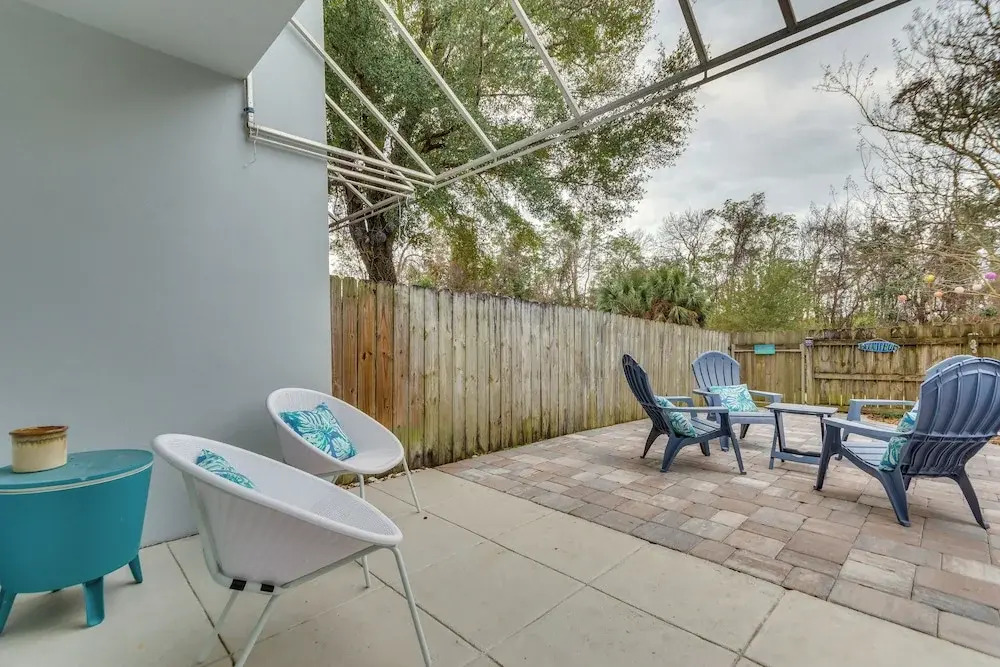 Gulf Breeze Escape w/ Patio + Community Pool!