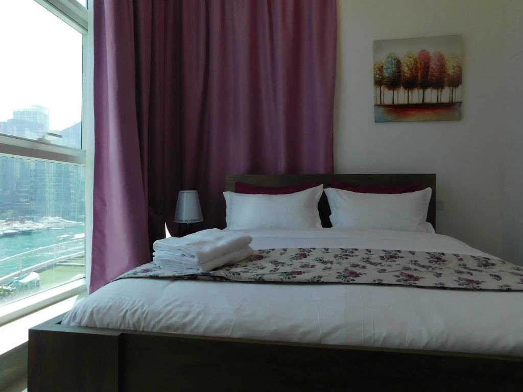 Continental Tower, Dubai Marina - Luton Vacation Homes