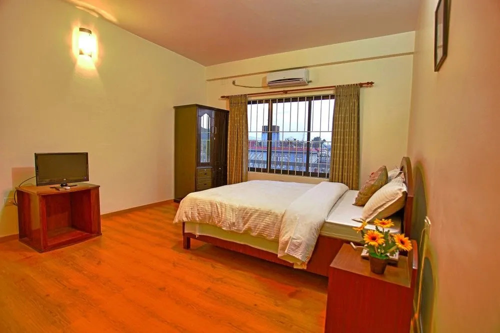 Himalayan crown lodge
