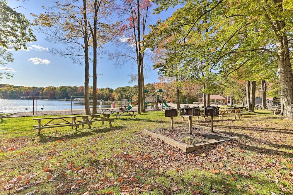 Deck & Resort Amenities: Pocono Lake Home
