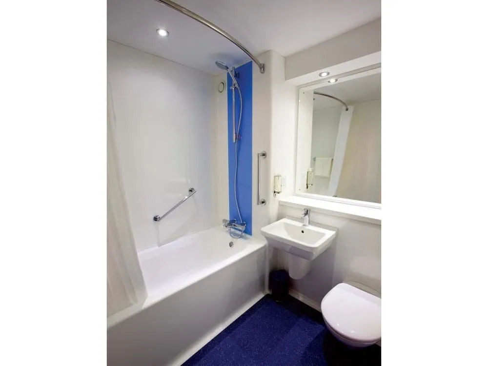go2 Dundee Camperdown Hotel free car park