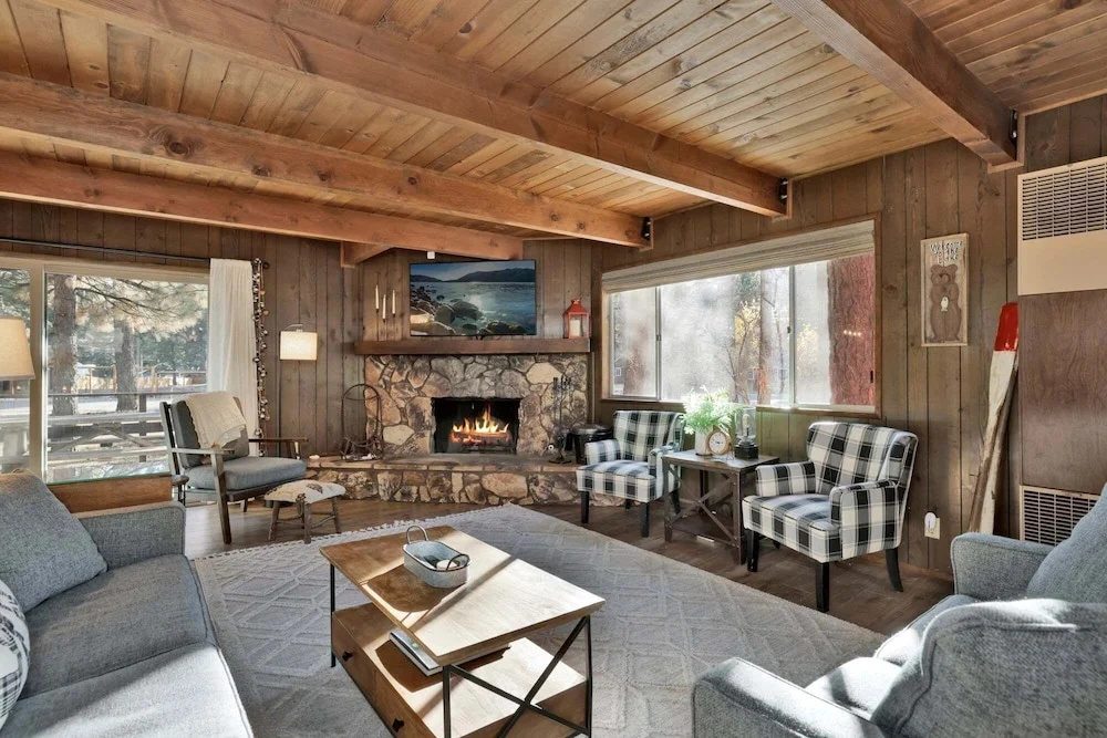 2594-willow Bear Lodge